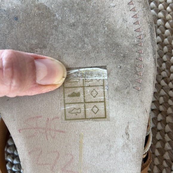 Dolce Vita Strap Flat Essential Sandals. Leather Brown & Animal Print. Size 6 - Picture 5 of 9